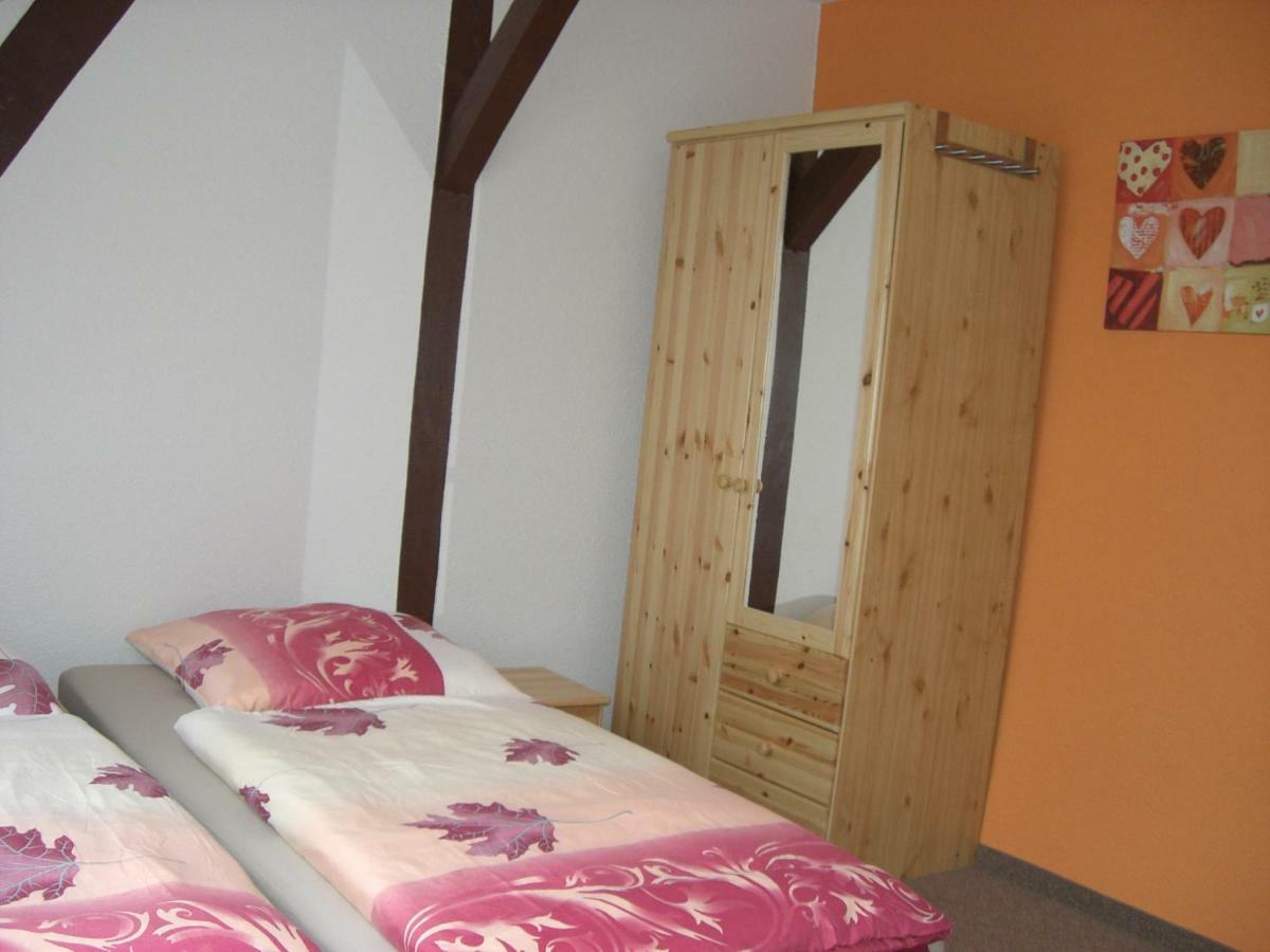 Eisenhüttenstadt Zimmervermietung Schoenfliesser Stuben Auch Fuer Monteure מראה חיצוני תמונה