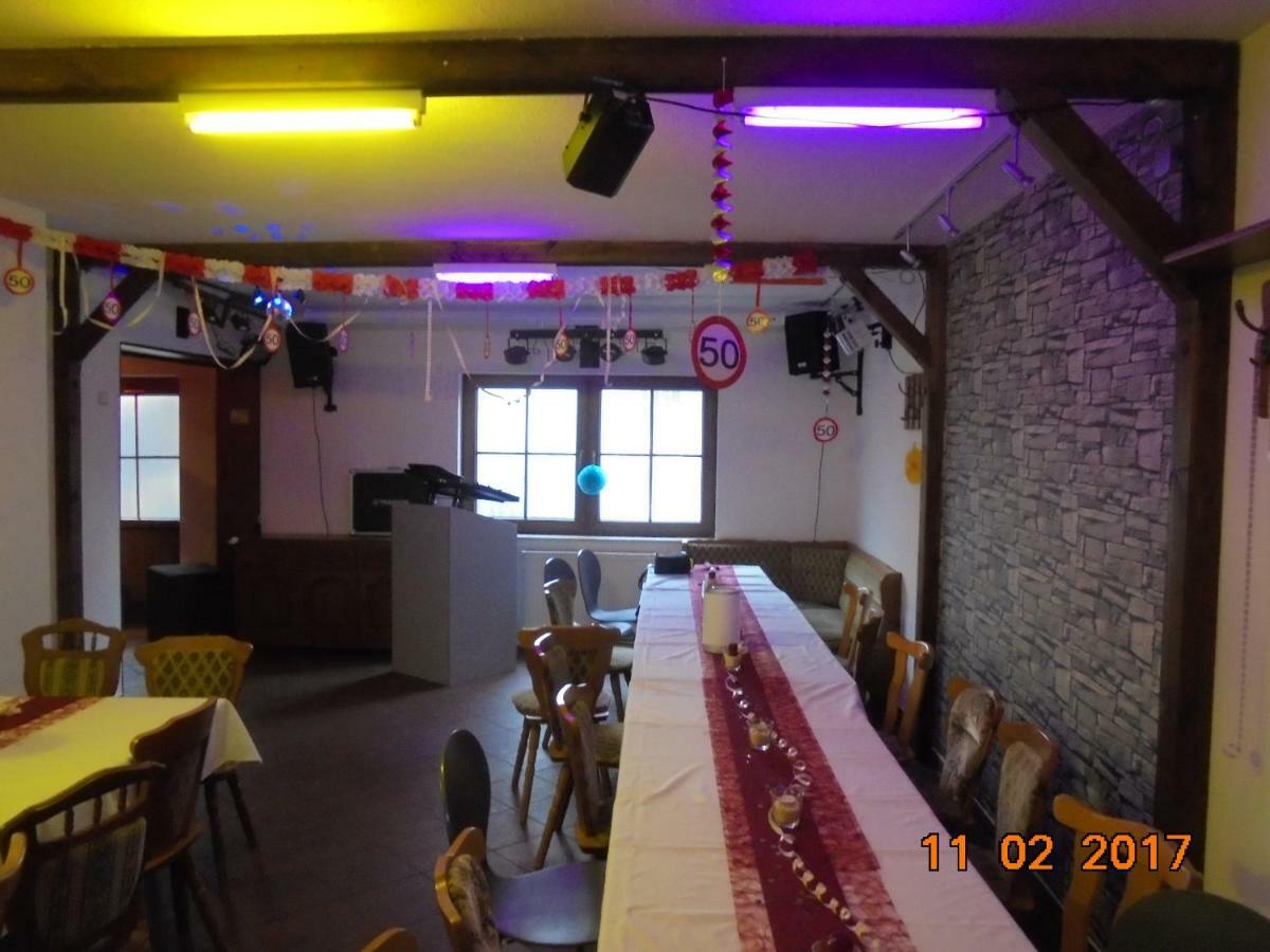 Eisenhüttenstadt Zimmervermietung Schoenfliesser Stuben Auch Fuer Monteure מראה חיצוני תמונה