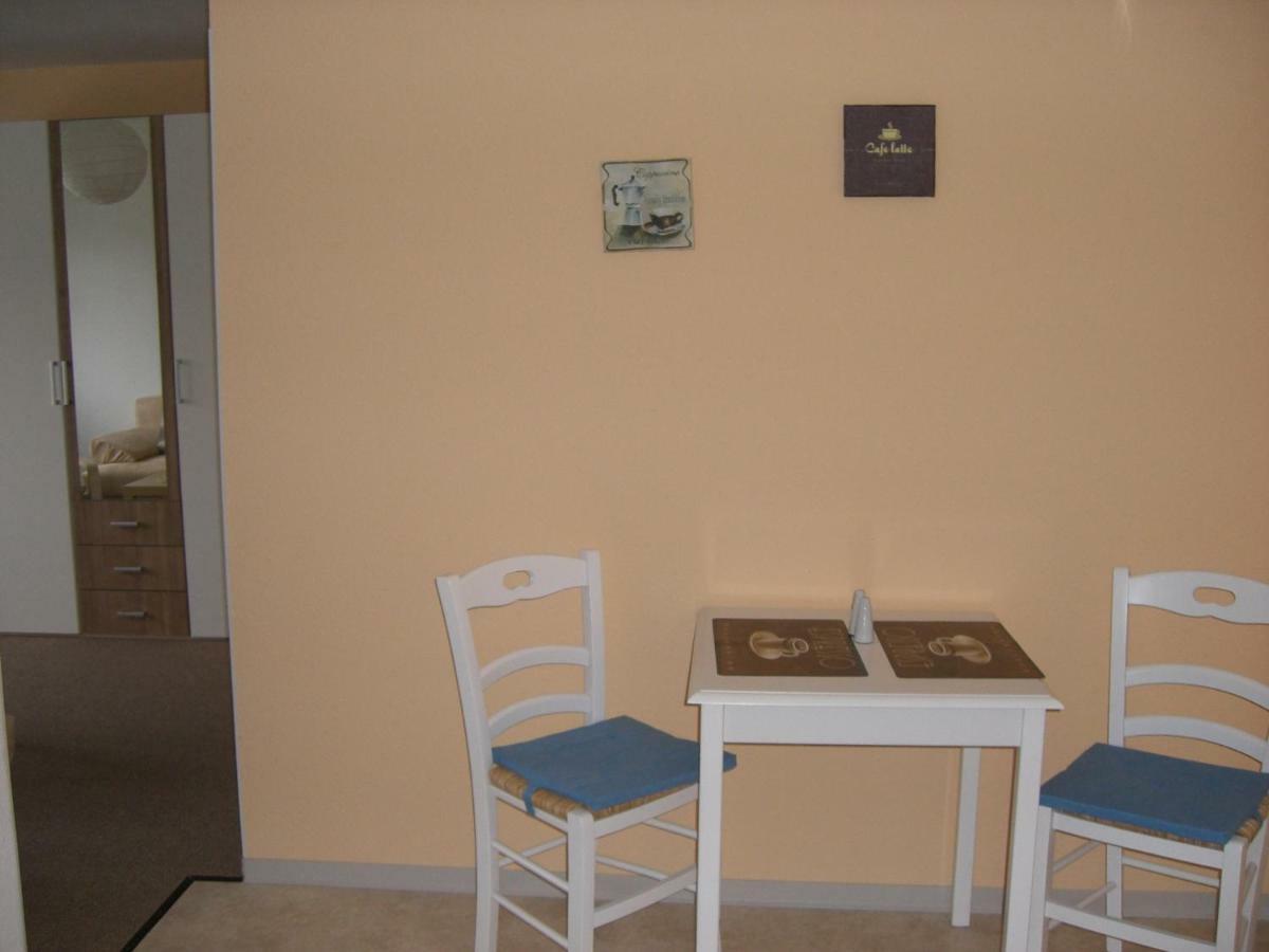 Eisenhüttenstadt Zimmervermietung Schoenfliesser Stuben Auch Fuer Monteure מראה חיצוני תמונה